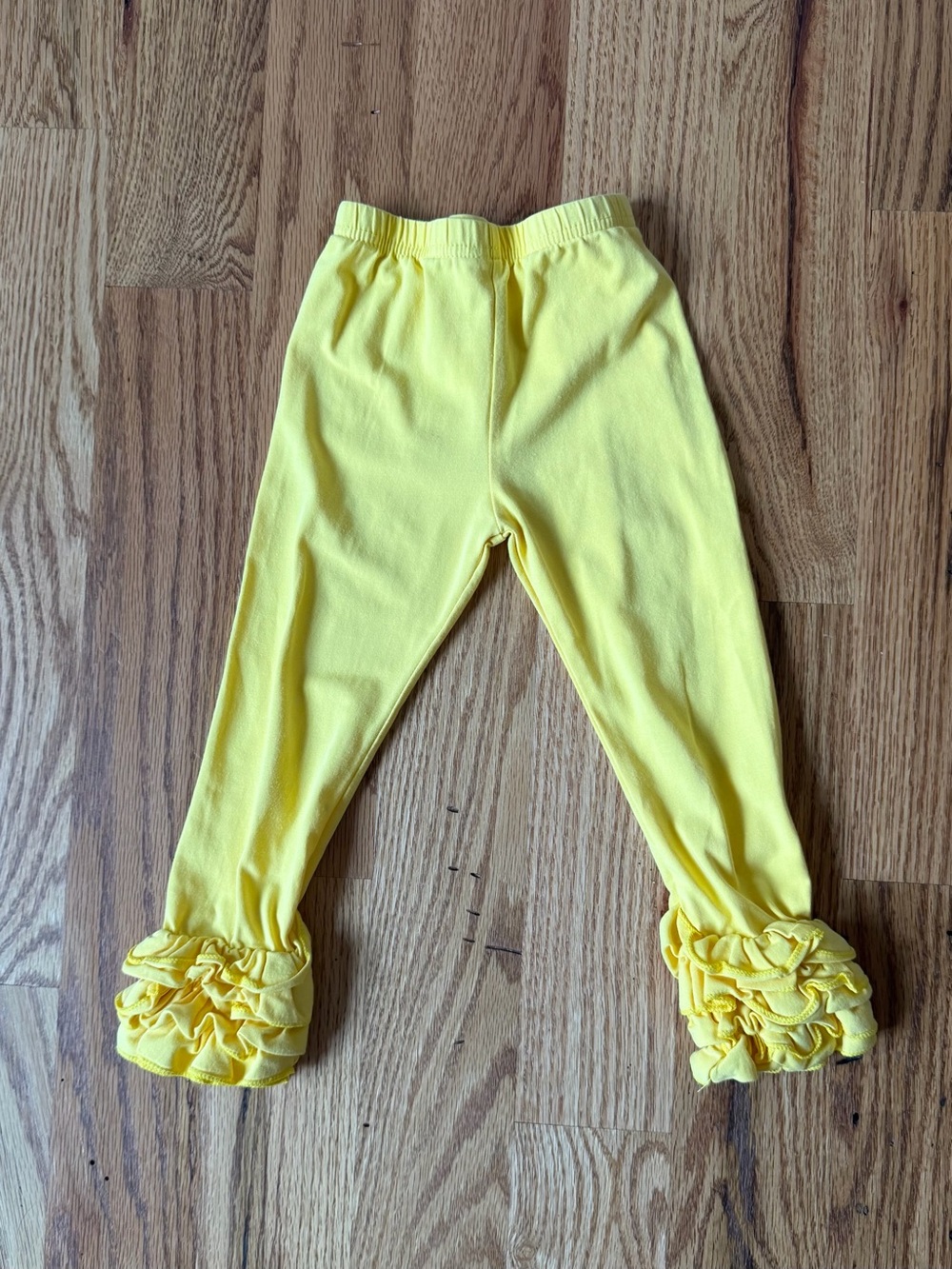 Girls Yellow Ruffle Hem Leggings •3T•